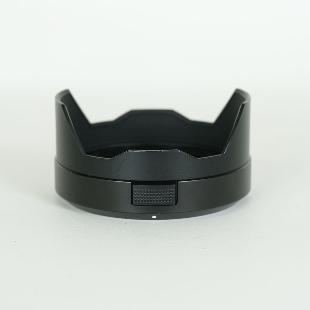 Panasonic LEICA DG VARIO-ELMARIT 12-60mm / F2.8-4.0 ASPH. / POWER O.I.S.