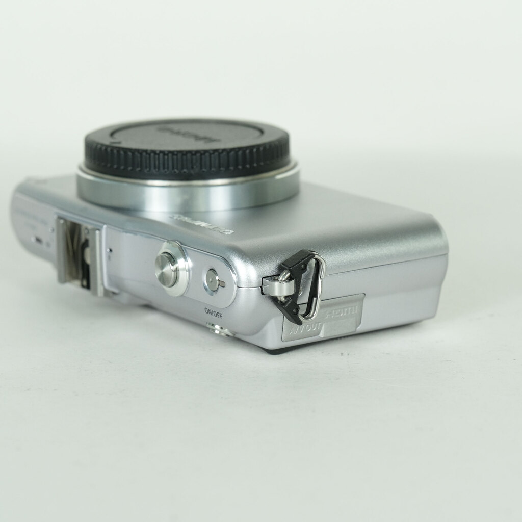 OLYMPUS PEN mini E-PM1 ボディ シルバーの出品 | ONE SCENE（ワンシーン）