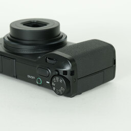 RICOH GR IV