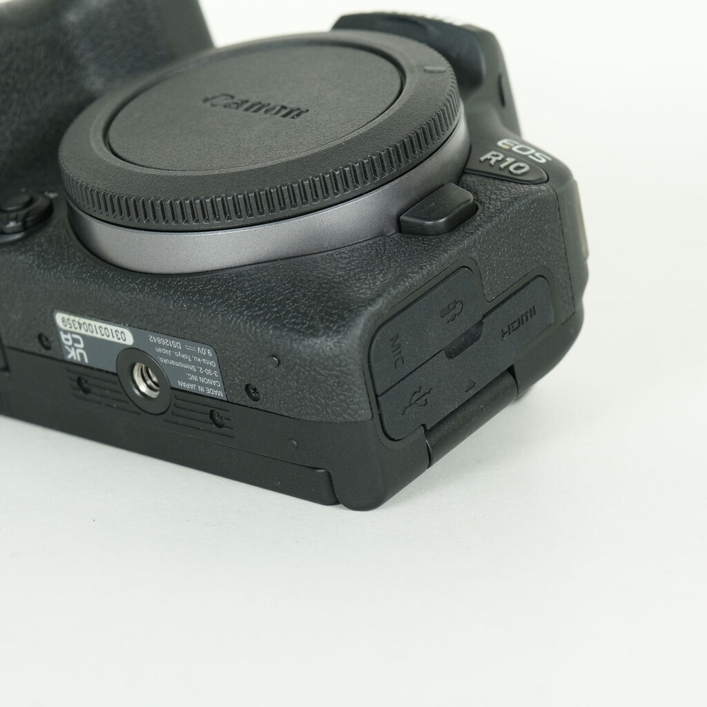 Canon EOS R10 Canon EOS R10