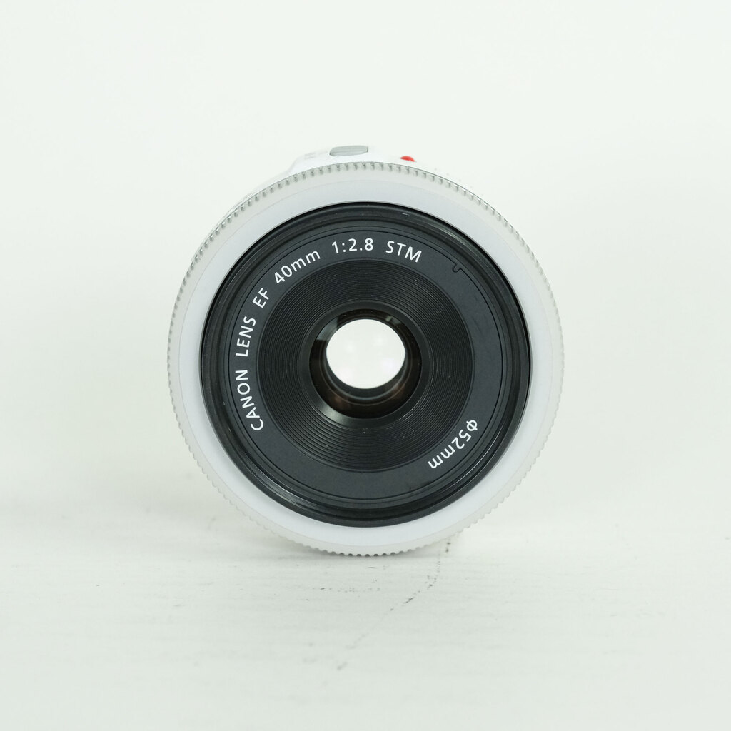 Canon EF40mm F2.8 STM ホワイト
