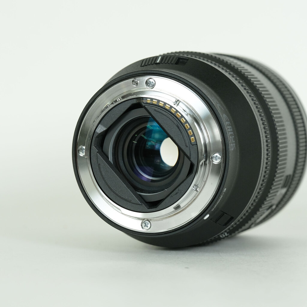 SONY FE 20-70mm F4 G SEL2070G