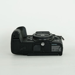 OLYMPUS OM-D E-M1 Mark III