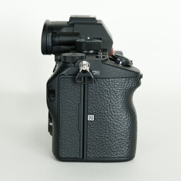 SONY α7 III（ILCE-7M3）