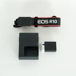 Canon EOS R10
