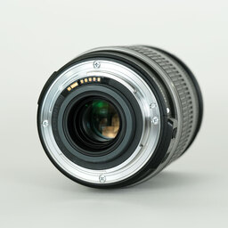 Canon EF-S18-200mm F3.5-5.6 IS