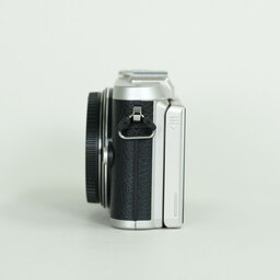 OLYMPUS PEN E-PL8