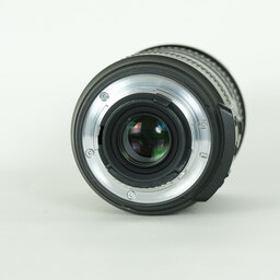 Nikon AF-S DX NIKKOR 18-200mm F3.5-5.6G ED VR II Nikon AF-S DX NIKKOR 18-200mm F3.5-5.6G ED VR II