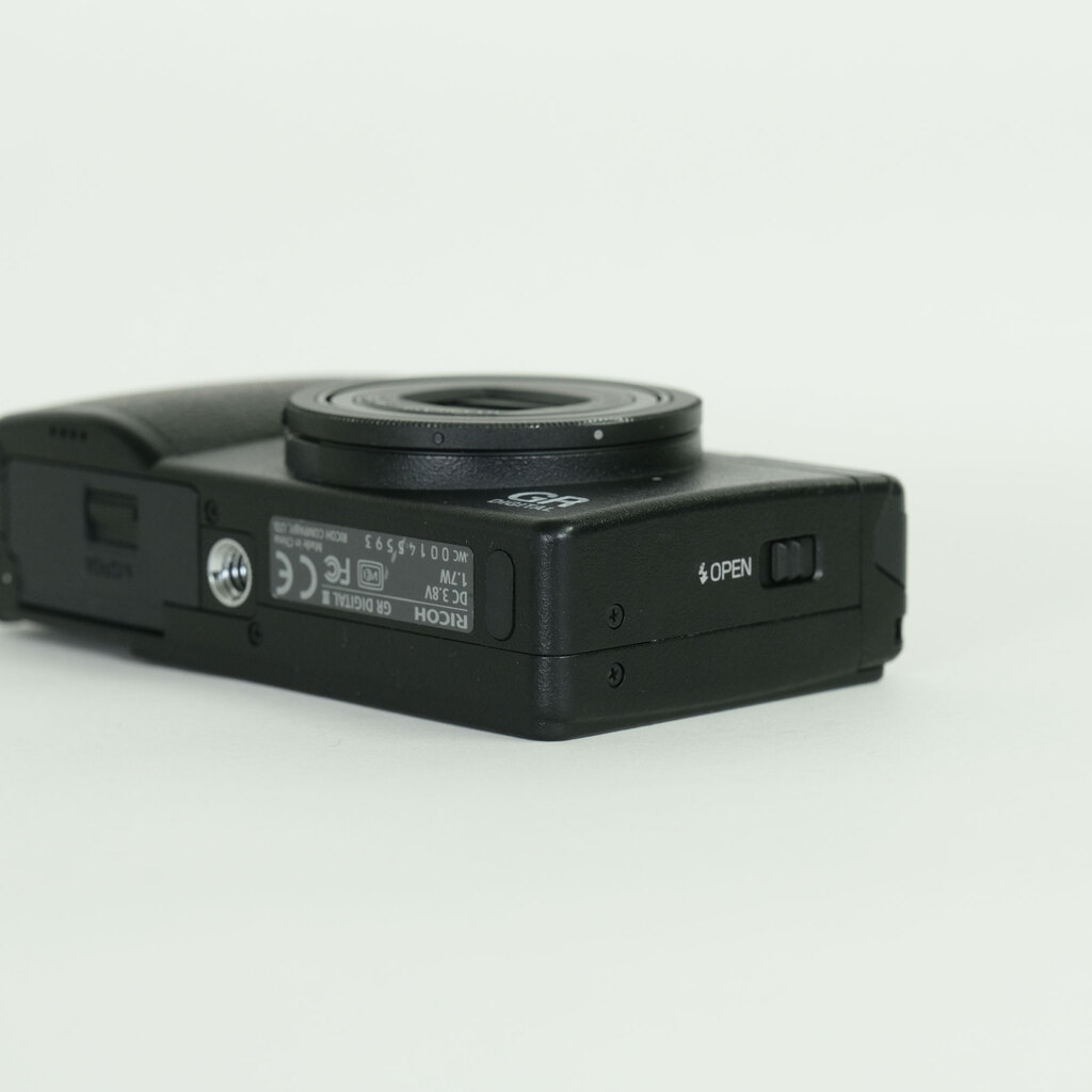RICOH GR DIGITAL III