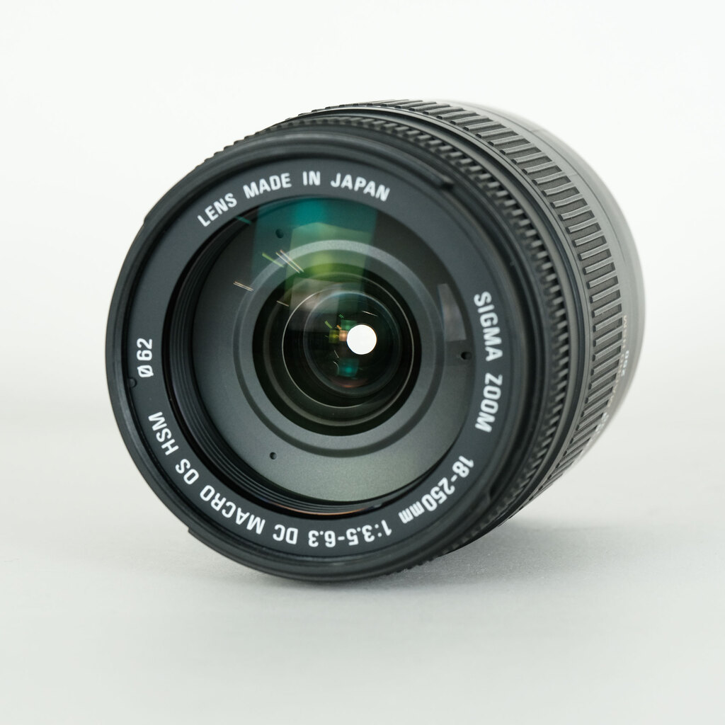 SIGMA 18-250mm F3.5-6.3 DC MACRO OS HSM (キヤノンEF用)