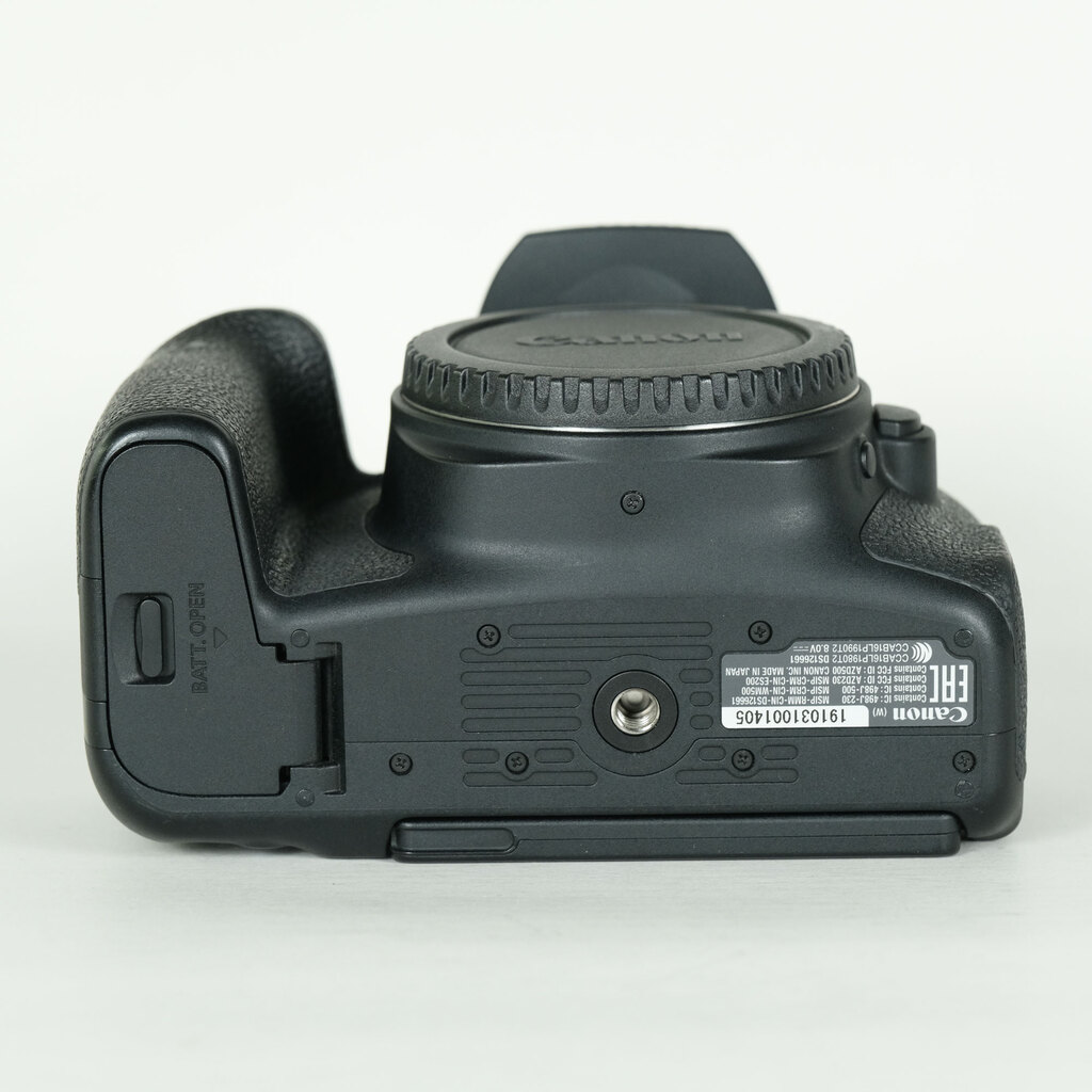 Canon EOS Kiss X9i