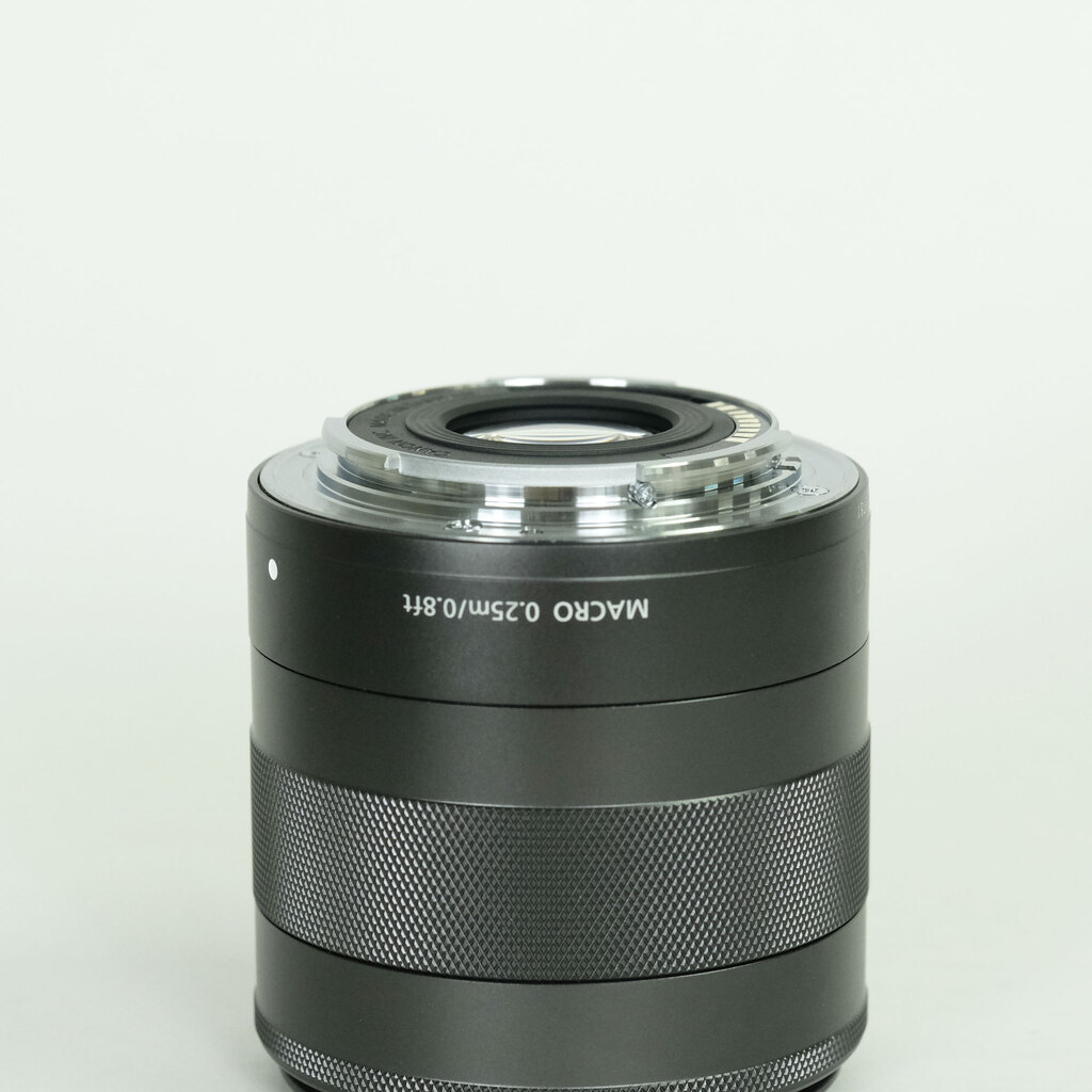 Canon EF-M18-55mm F3.5-5.6 IS STM