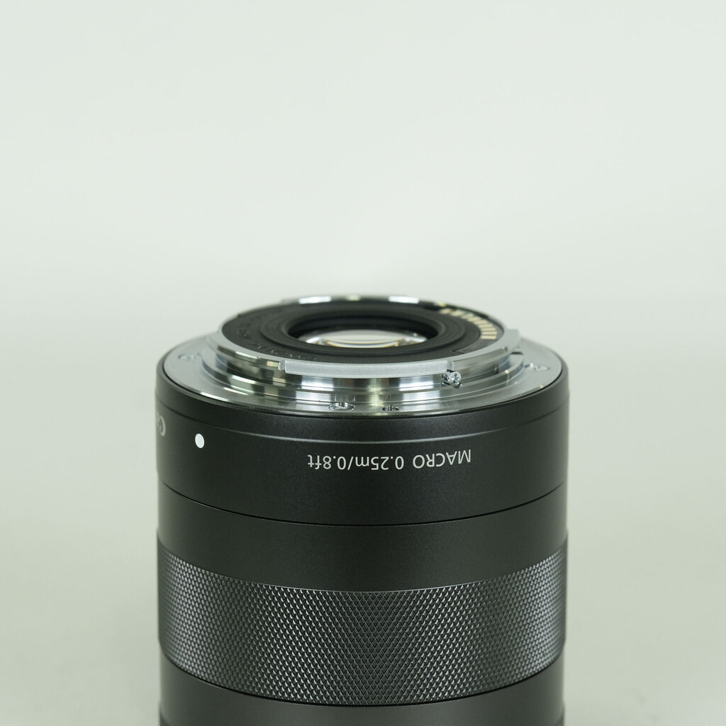 Canon EF-M18-55mm F3.5-5.6 IS STM
