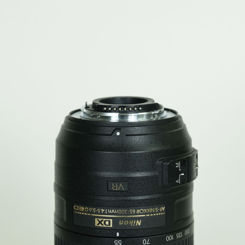 Nikon AF-S DX NIKKOR 55-300mm F4.5-5.6G ED VR Nikon AF-S DX NIKKOR 55-300mm F4.5-5.6G ED VR