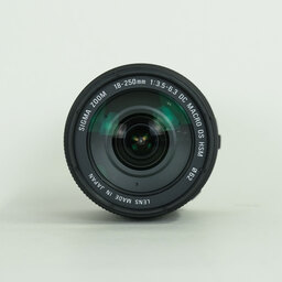 SIGMA 18-250mm F3.5-6.3 DC MACRO OS HSM (ニコンF用)