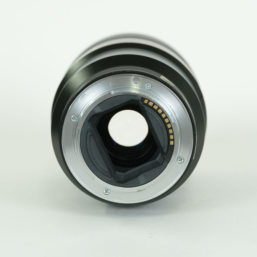 SONY FE 90mm F2.8 Macro G OSS SEL90M28G SONY FE 90mm F2.8 Macro G OSS SEL90M28G