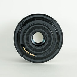 Canon EF-S18-55mm F3.5-5.6 IS STM ホワイト