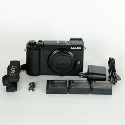 Panasonic LUMIX DC-GX7MK3 ブラック