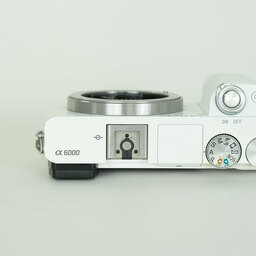 SONY α6000（ILCE-6000）