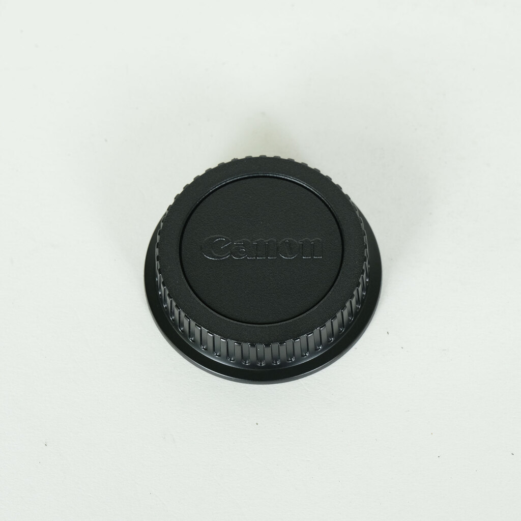 Canon EF-S18-55mm F4-5.6 IS STM