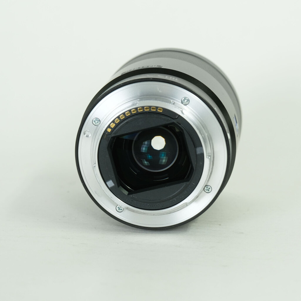SONY Sonnar T* FE 55mm F1.8 ZA SEL55F18Z SONY Sonnar T* FE 55mm F1.8 ZA SEL55F18Z