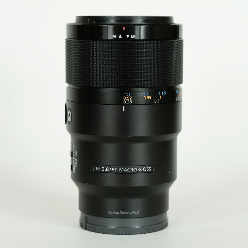 SONY FE 90mm F2.8 Macro G OSS SEL90M28G