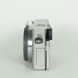 SONY α6000(ILCE-6000) SONY α6000(ILCE-6000)