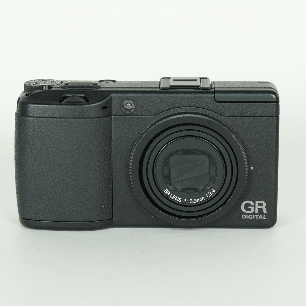RICOH GR DIGITAL II