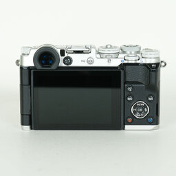 OLYMPUS PEN-F