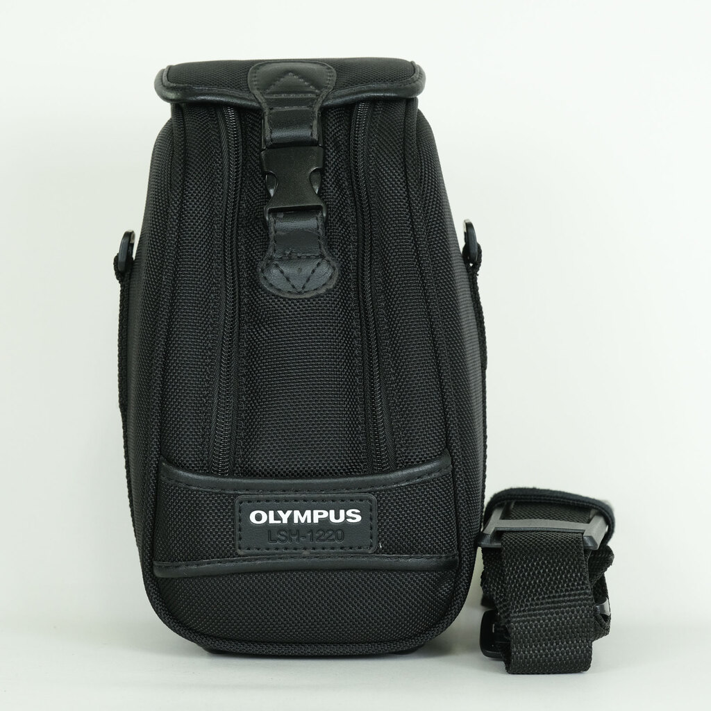 OLYMPUS ZUIKO DIGITAL ED 50-200mm F2.8-3.5 SWD