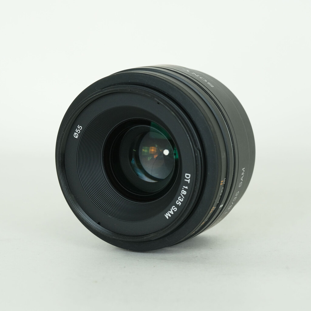 SONY DT 35mm F1.8 SAM SAL35F18