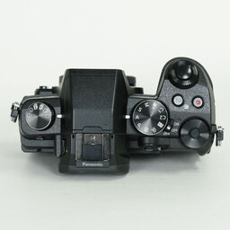 Panasonic LUMIX DMC-G8 Panasonic LUMIX DMC-G8