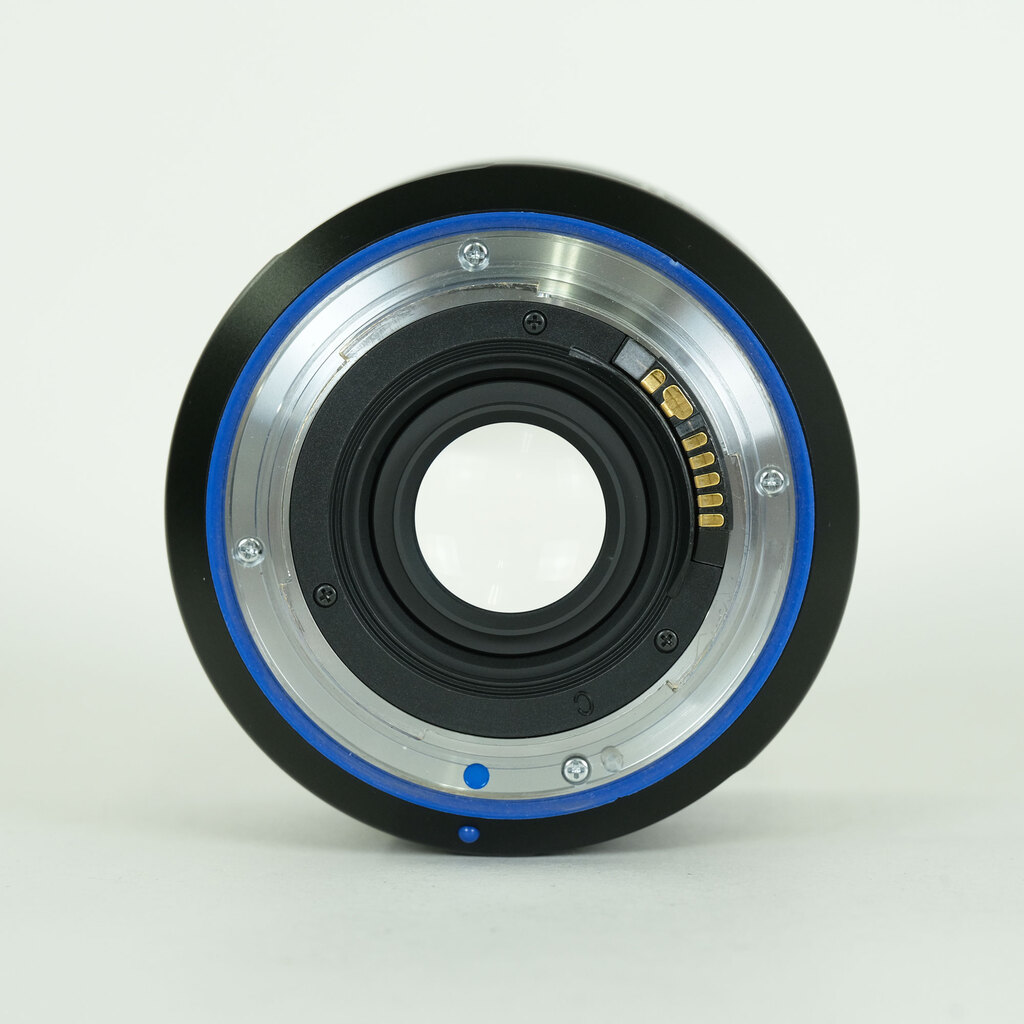 Carl Zeiss Milvus 50mm F2 M ZE [キヤノンEF用]