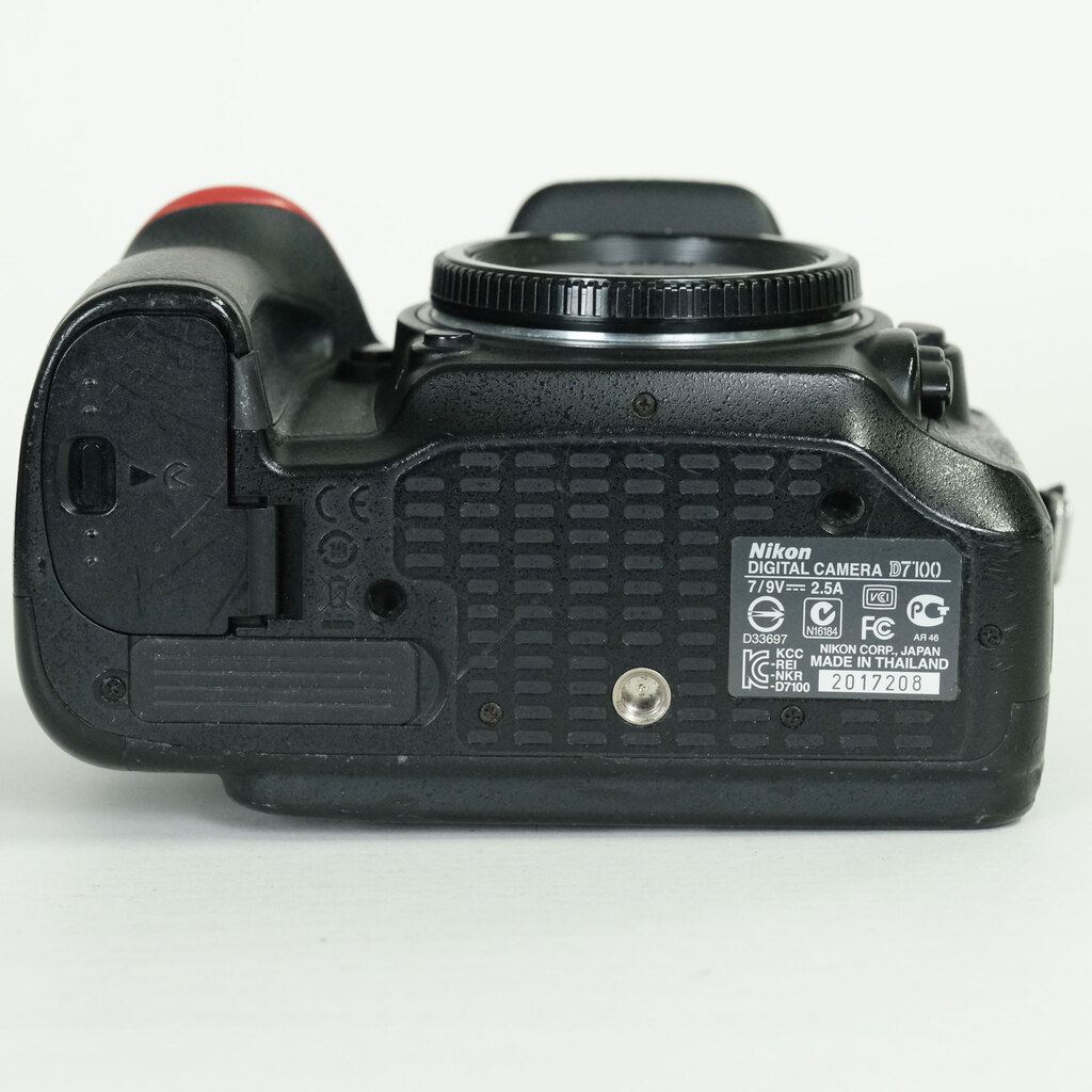 Nikon D7100