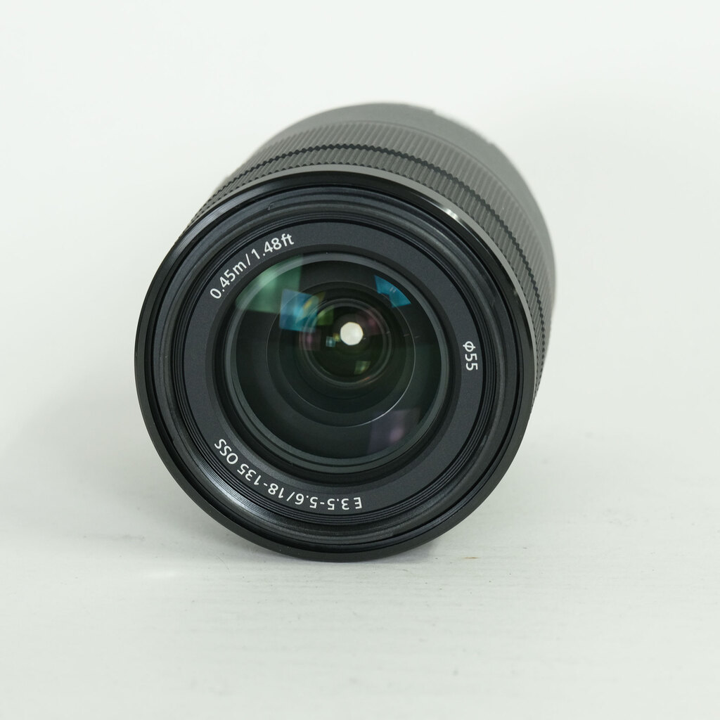 SONY E 18-135mm F3.5-5.6 OSS SEL18135