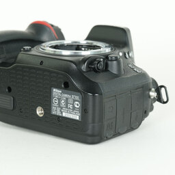 Nikon D7100
