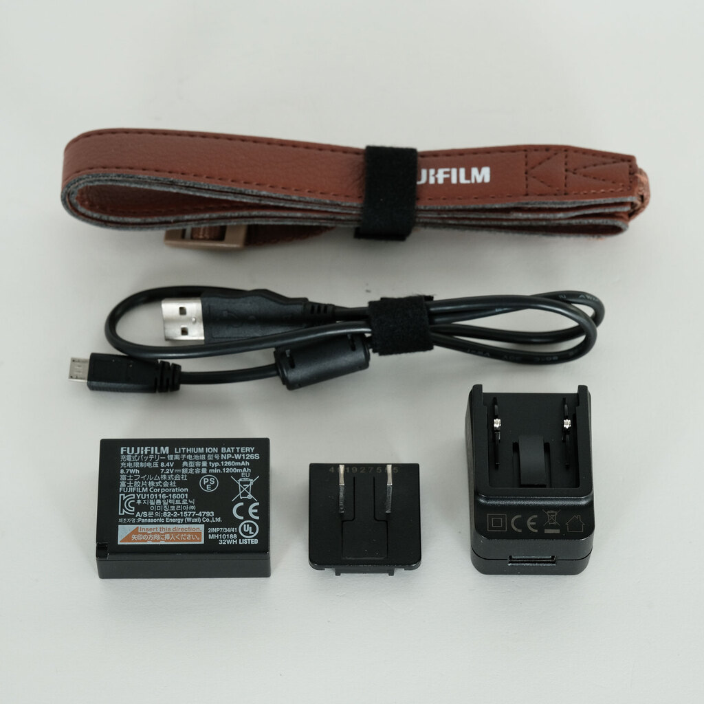 FUJIFILM X-A5 ボディ ブラウン