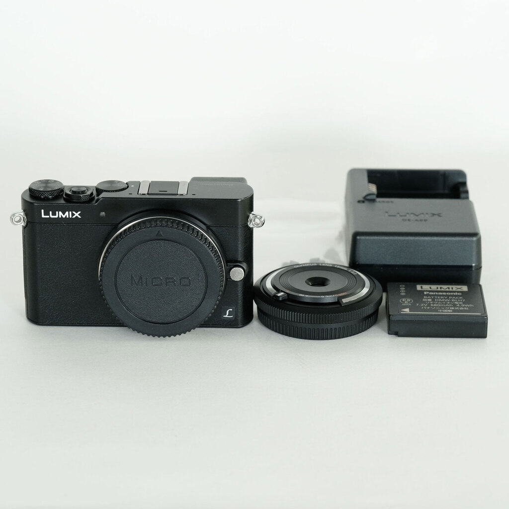 Panasonic LUMIX DMC-GM5ボディ ブラック