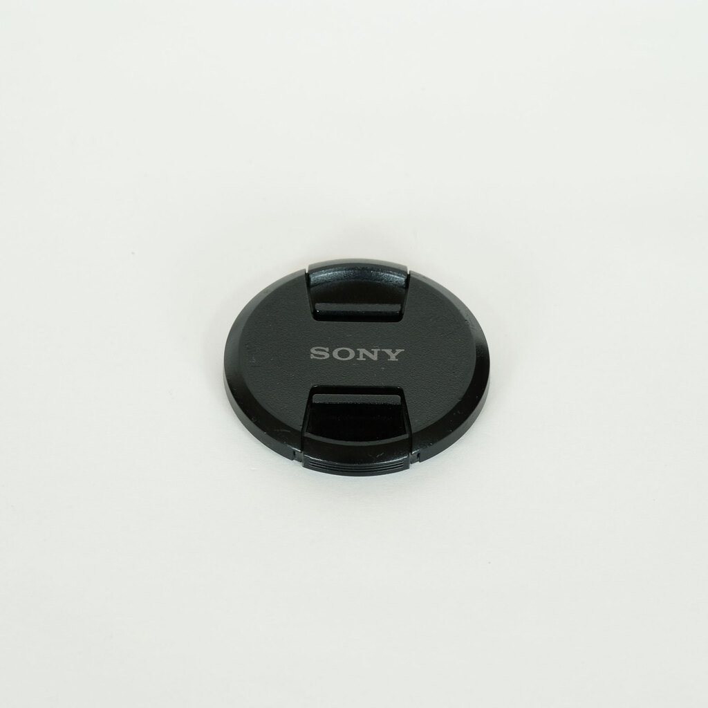 SONY FE 24-240mm F3.5-6.3 OSS SEL24240