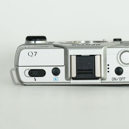 PENTAX Q7 ダブルズームキット シルバー