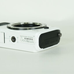 Canon EOS M ボディ ホワイト