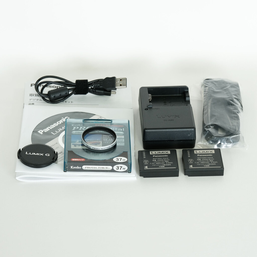 Panasonic LUMIX DMC-GM1Kレンズキット ブラック