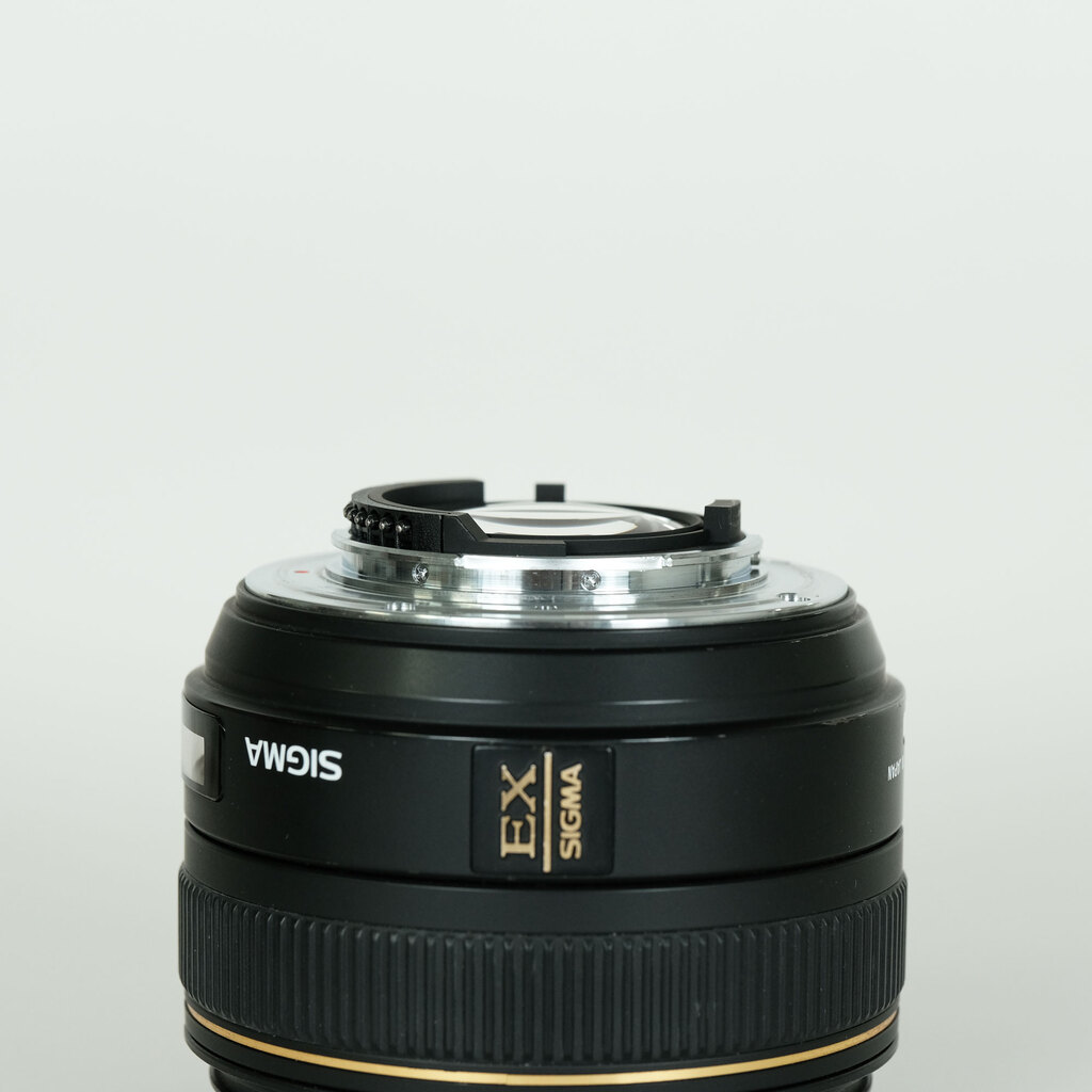 SIGMA 30mm F1.4EX DC HSM (ニコンF用)