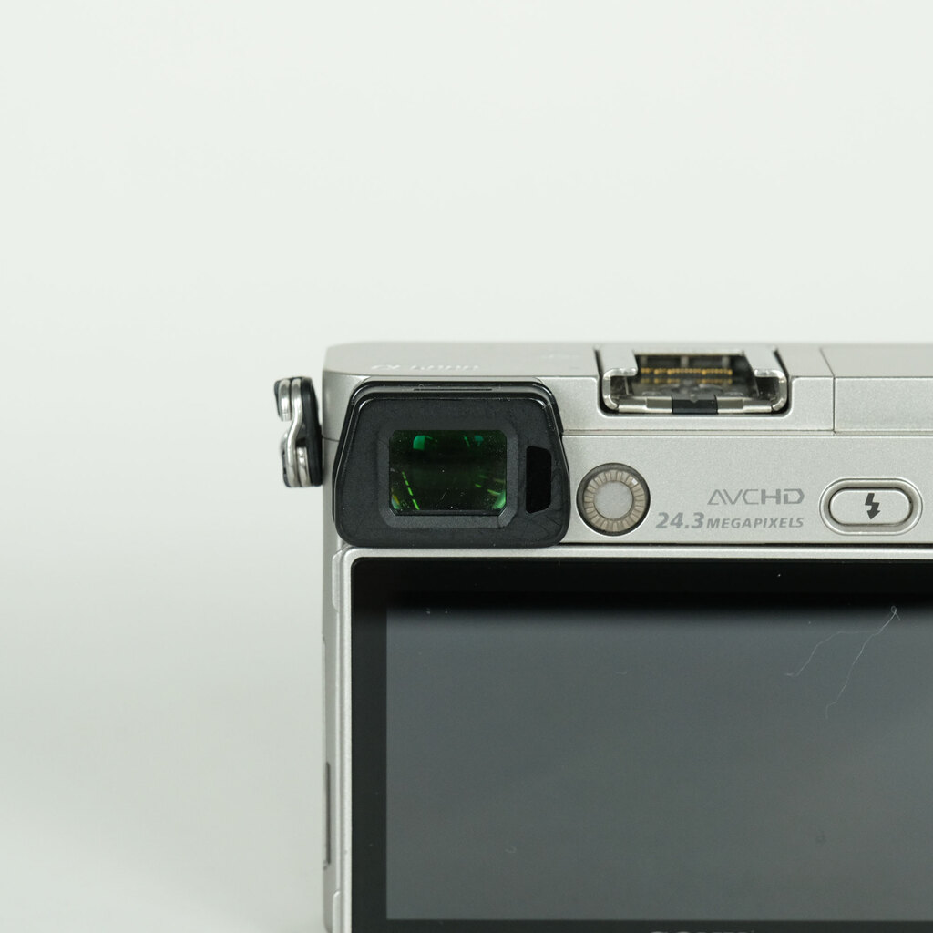 SONY α6000(ILCE-6000) SONY α6000(ILCE-6000)