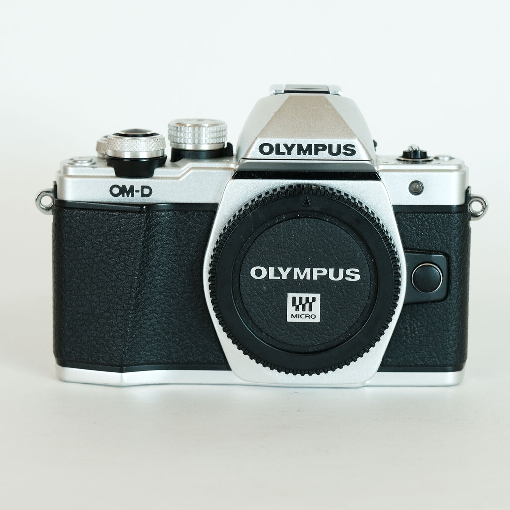 OLYMPUS OM-D E-M10 Mark II OLYMPUS OM-D E-M10 Mark II