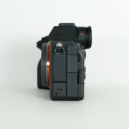 SONY α7 IV(ILCE-7M4) SONY α7 IV(ILCE-7M4)
