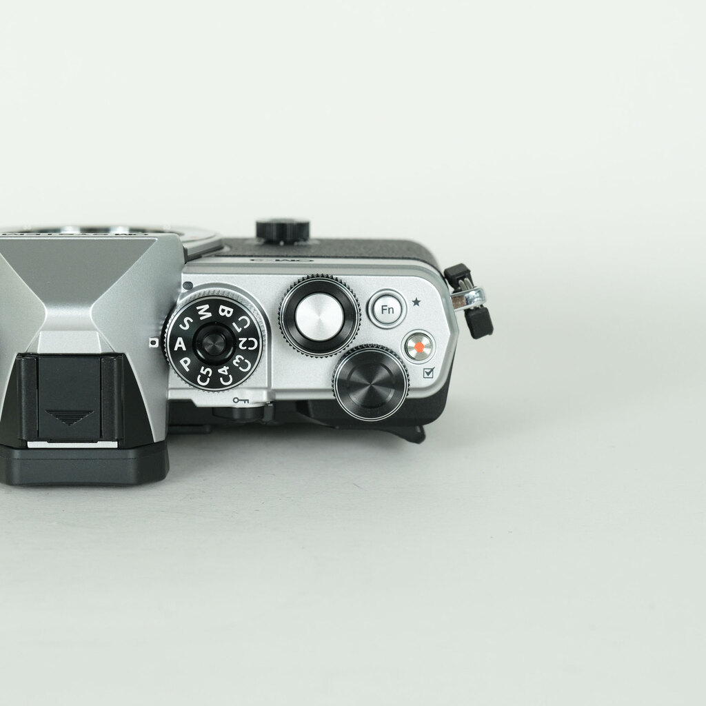 OM SYSTEM OM-3 OM SYSTEM OM-3