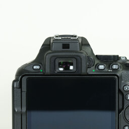 Nikon D5600