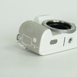 Canon EOS Kiss M