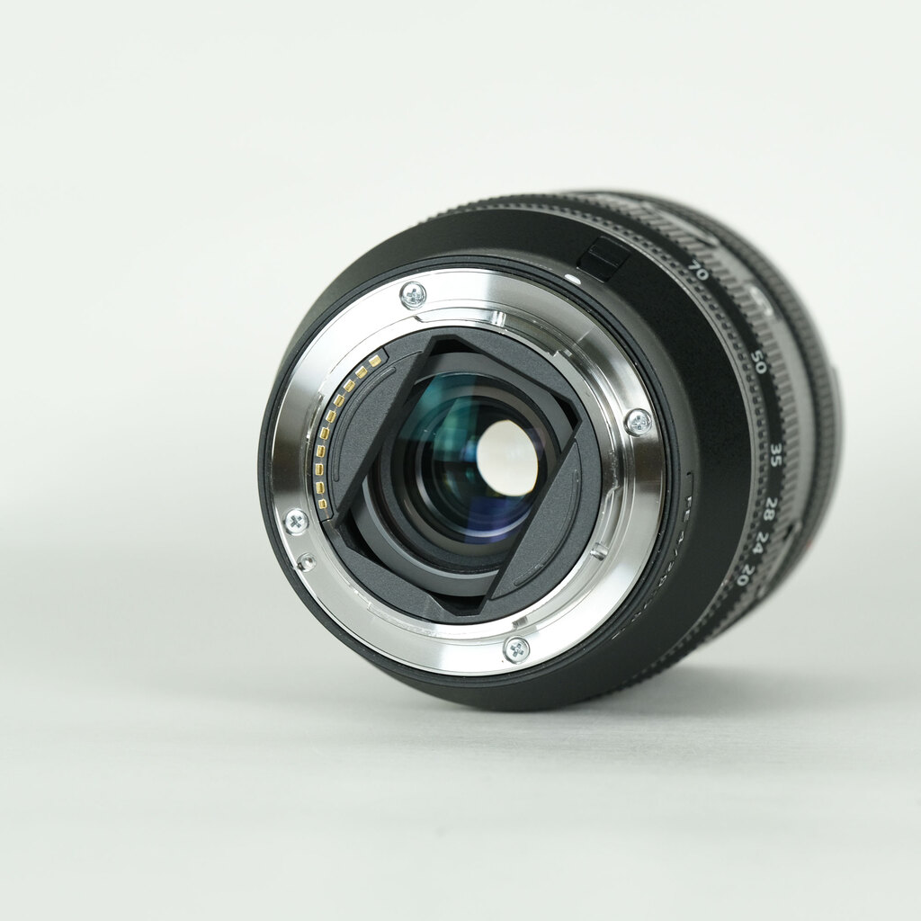 SONY FE 20-70mm F4 G SEL2070Gの出品 | ONE SCENE（ワンシーン）